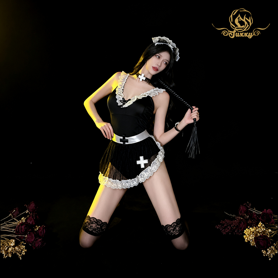 "Night Maid" ยูนิฟอร์มมีเสน่ห์พร้อมผ้ากันเปื้อนเล็กและลูกไม้ประดับ