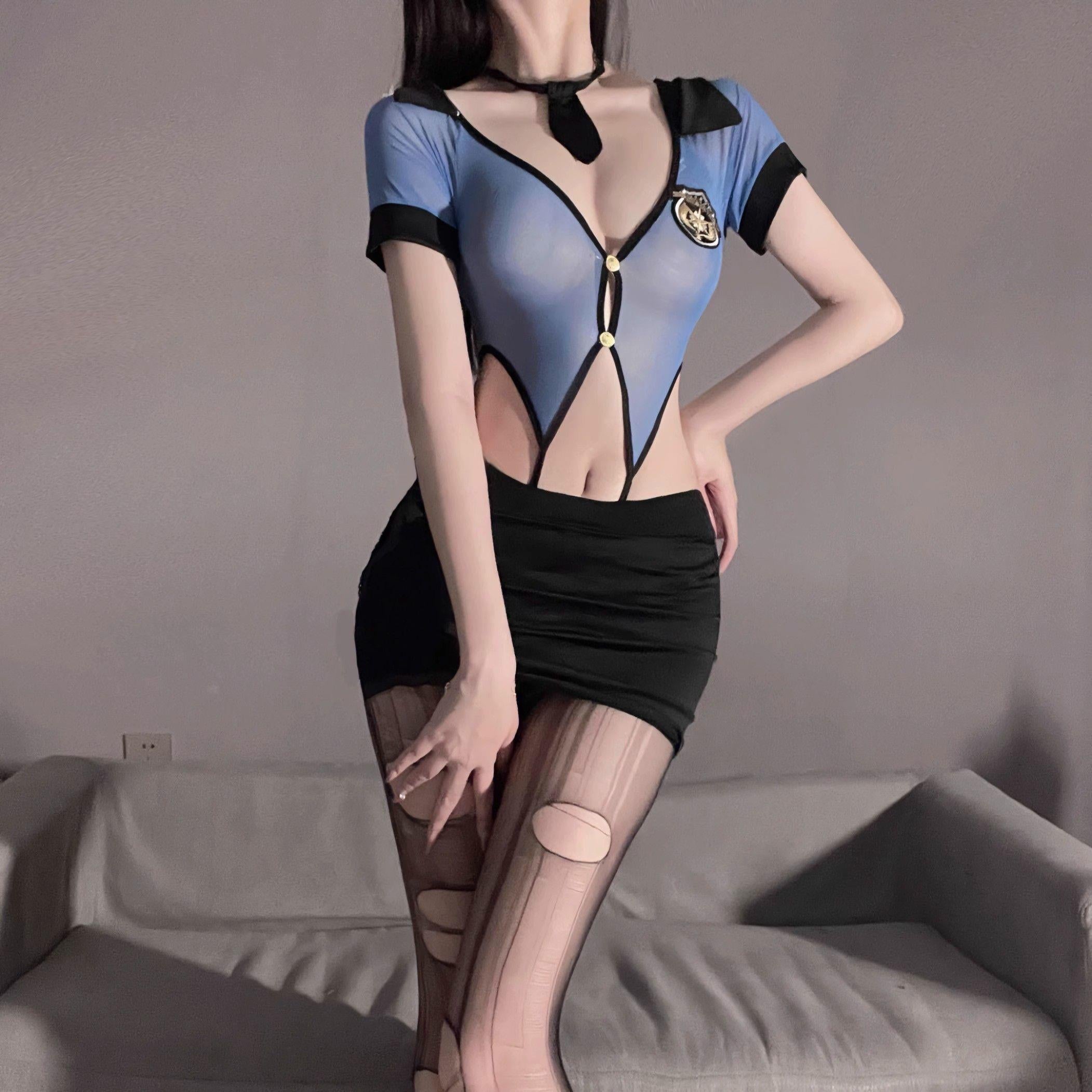 "Don't move!"?????♀? A sexy policewoman instructor's uniform featuring a see-through ??mesh bodycon skirt.
