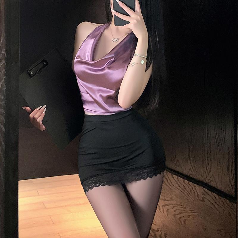 Stewardess / Secretary · C519