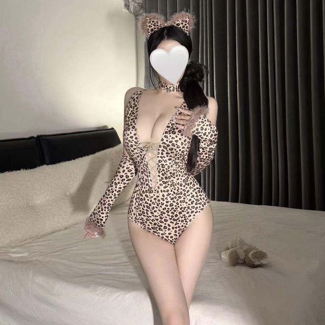 "Be Your Cat~" 😻Sexy and alluring leopard print bodysuit with a wildcat design, 🩷perfect for a sexy and innocent look.
