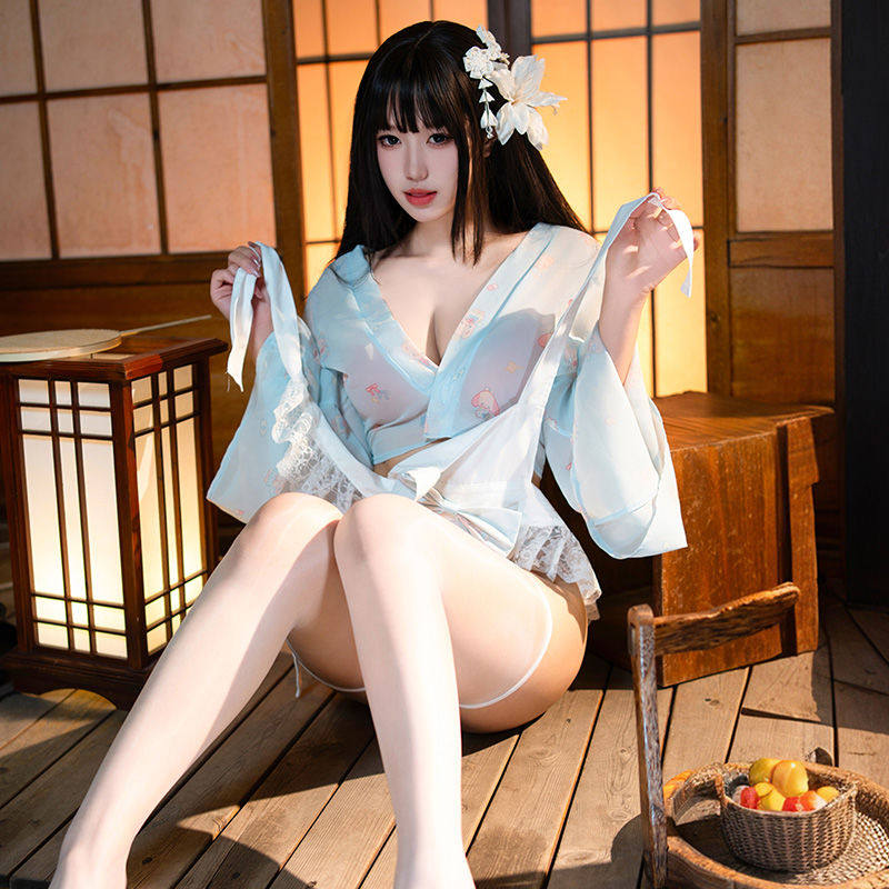 Sexy and comfortable kimono-style cosplay ?? High-quality pajamas with lace trim ??