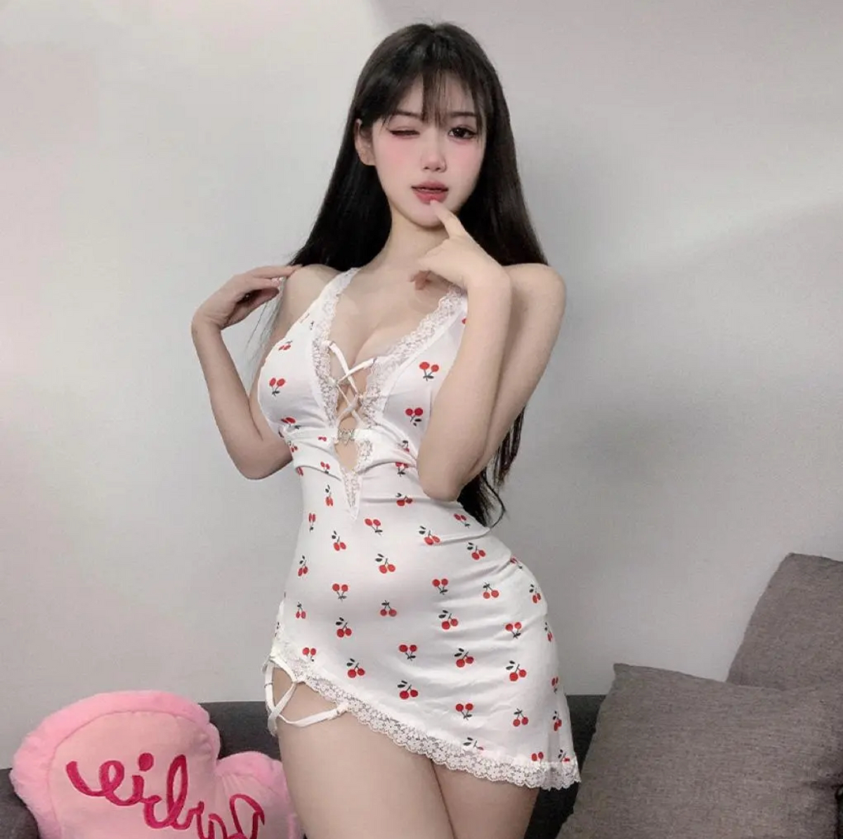 ??Cute floral print sexy style camisole bodycon nightgown??