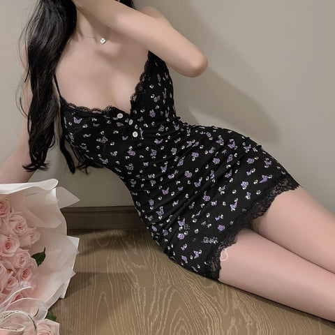 ??Sexy floral print bodycon slip dress with a pure and alluring style??
