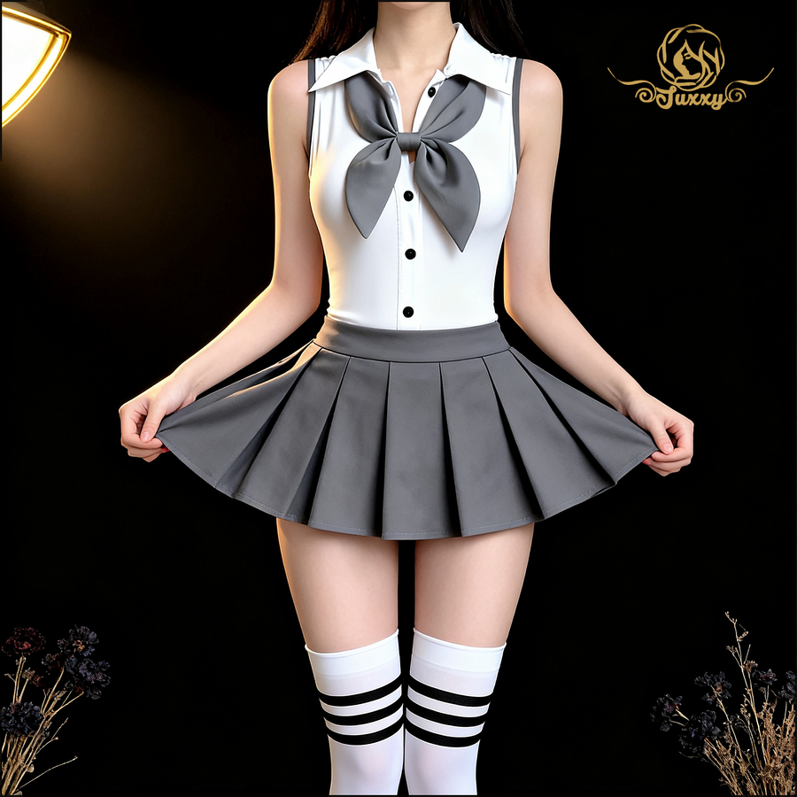 Pure and innocent JK school style 🍃 Sexy uniform with short pleated skirt 👩🏻‍🎓