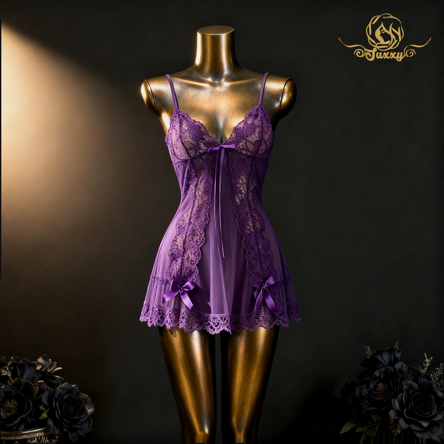 ??A sophisticated French-style purple nightgown with lace trim??